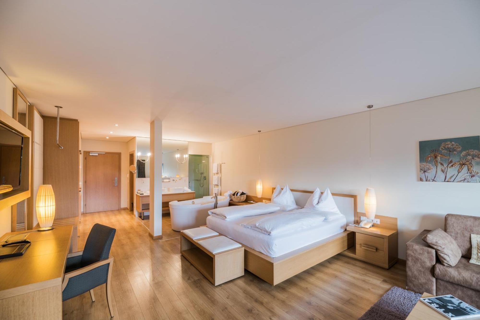 Hotel Lanerhof Active/Spa/Balance San Lorenzo di Sebato Habitación foto