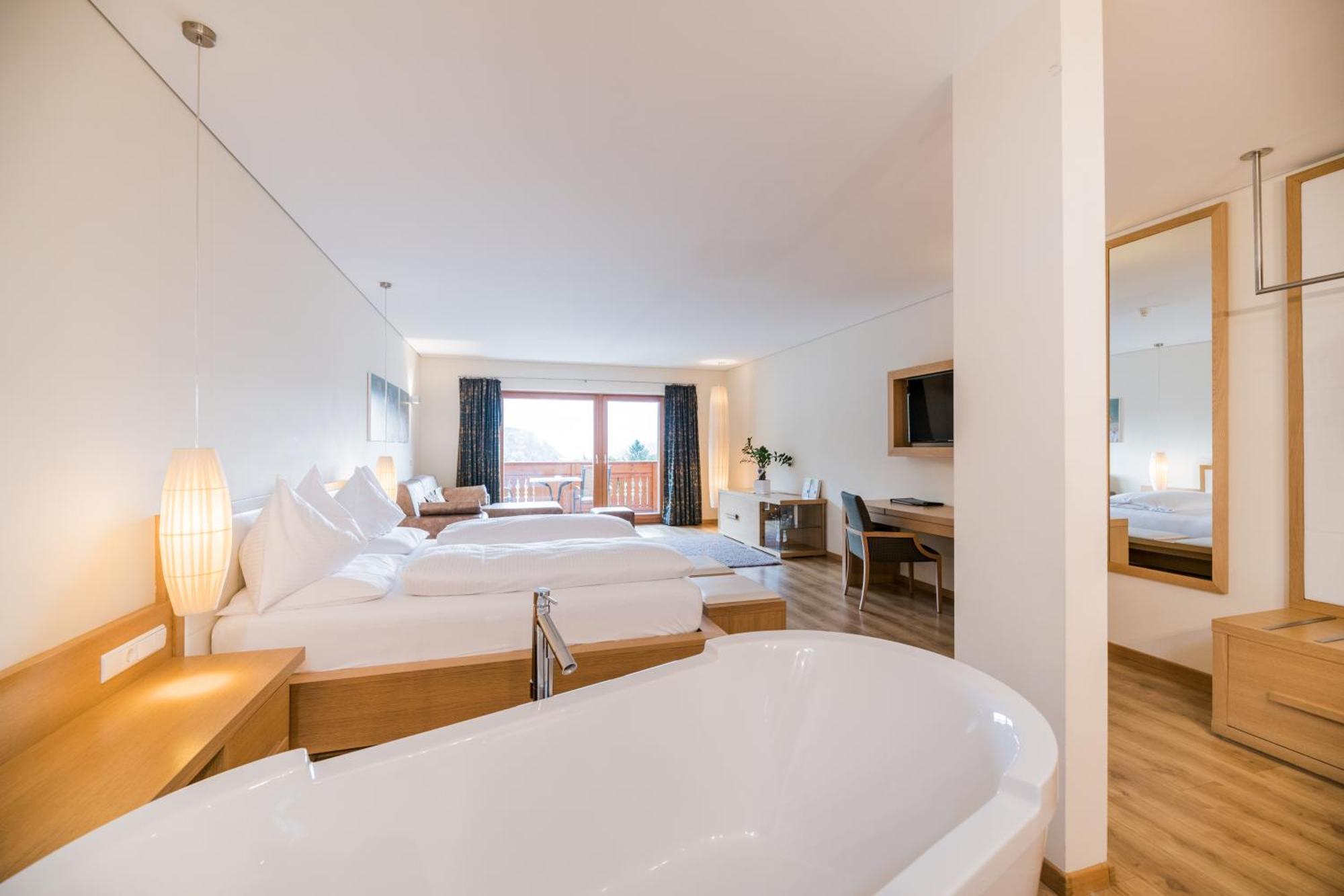 Hotel Lanerhof Active/Spa/Balance San Lorenzo di Sebato Habitación foto